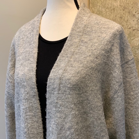 H&M Sweaters - H&M long cardigan
